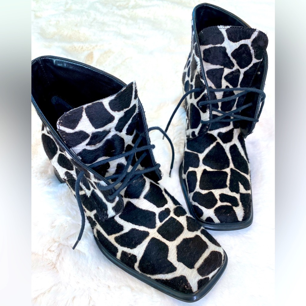 ✨HOST PICK! Vintage 90s Giraffe Print Calf Hair Square Toe Chunky Heeled Boots